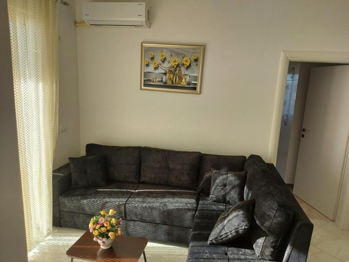 Bral Apartment 7 - Two-Bedroom With Seaview Durrës Exteriör bild