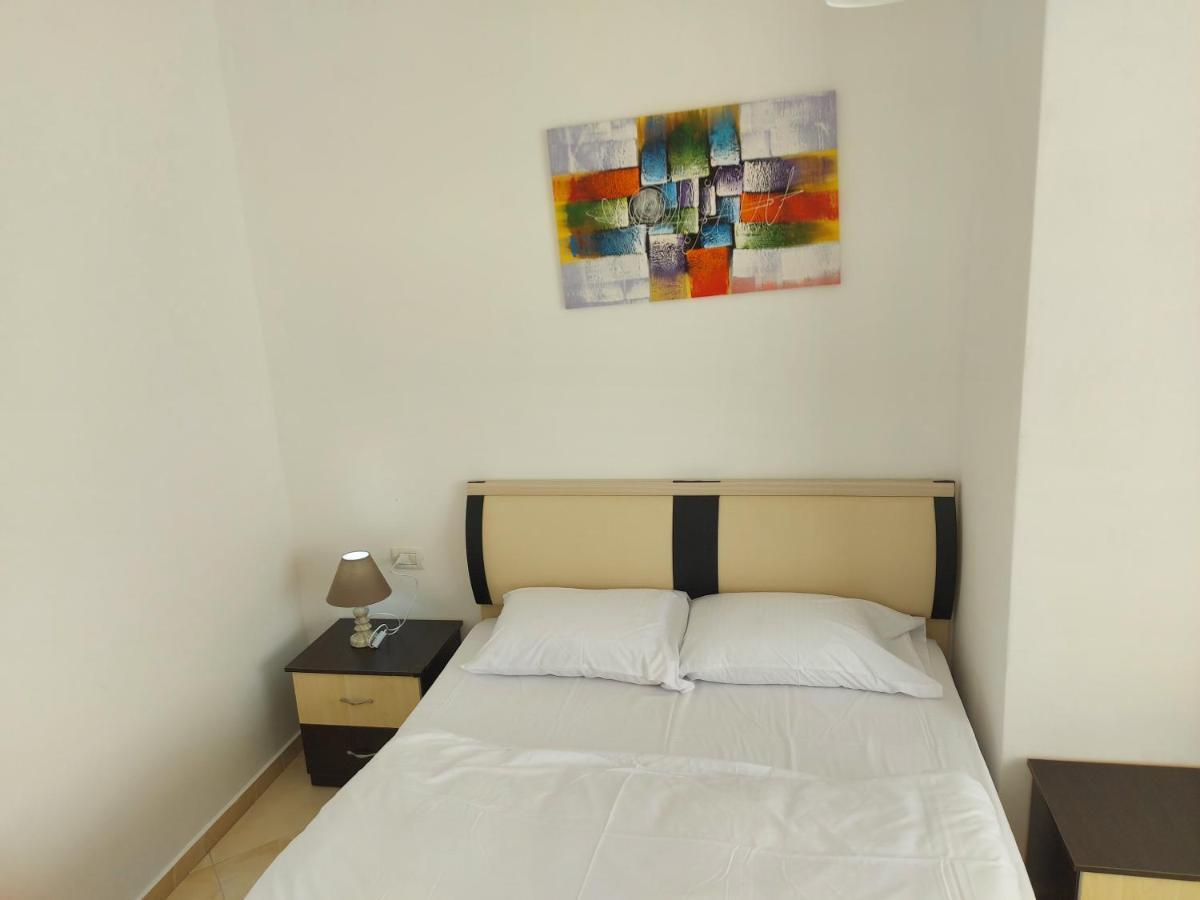 Bral Apartment 7 - Two-Bedroom With Seaview Durrës Exteriör bild